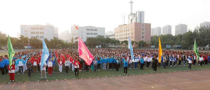 金沙威尼斯欢乐娱人城举行新学年升国旗仪式