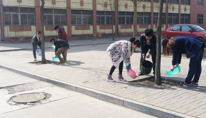 金沙威尼斯欢乐娱人城各学生党总支开展“学习雷锋精神践行社会主义核心价值观”主题活动