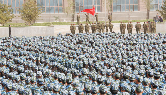 金沙威尼斯欢乐娱人城隆重举行2013级新生开学典礼暨军训动员大会