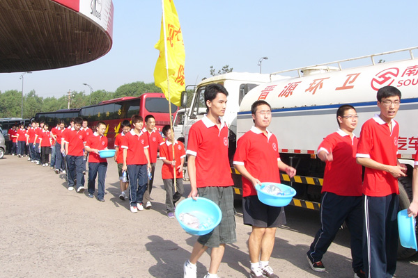 【三下乡】金沙威尼斯欢乐娱人城在晋源区广泛开展城乡清洁工程“三下乡”志愿服务